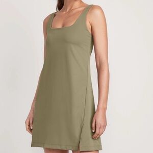 Old Navy Power Soft Built-in Bra Active Sleeveless Dress
Size XS Green